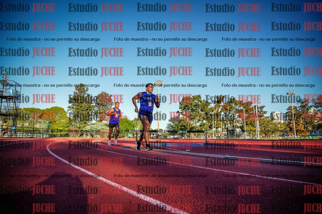 Fotos de los 3000 m llanos de varones