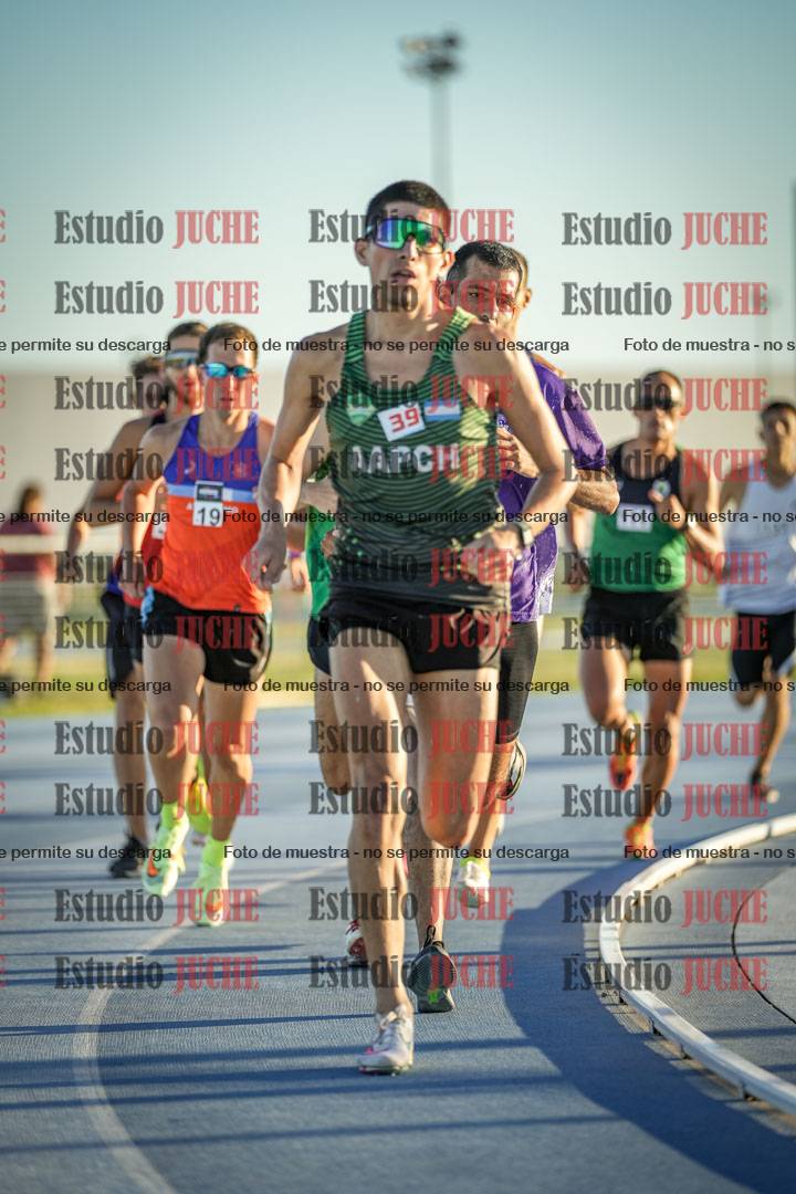 Fotos de los 1500 m llanos de varones