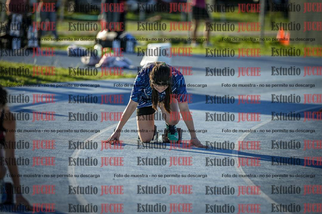 Fotos de las Postas 5x80 m de mujeres y varones