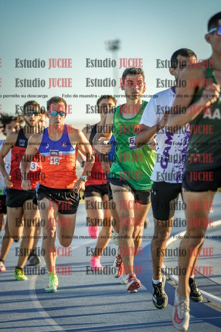Fotos de los 1500 m llanos de varones