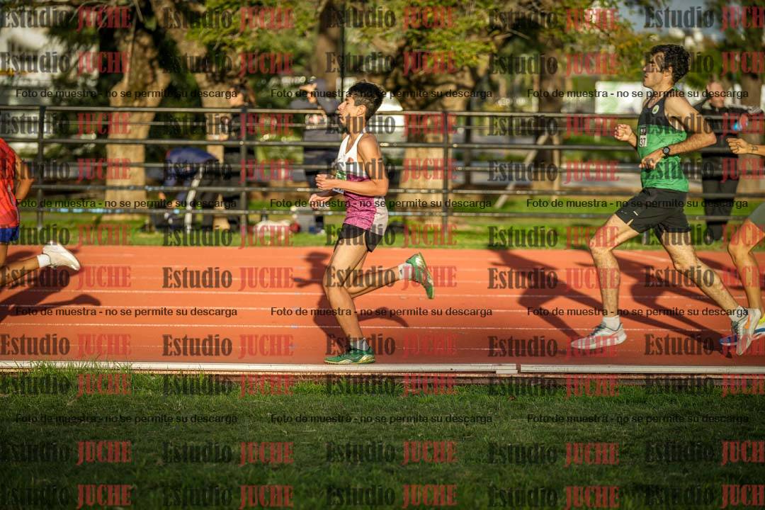 Fotos de los 3000 m llanos de varones