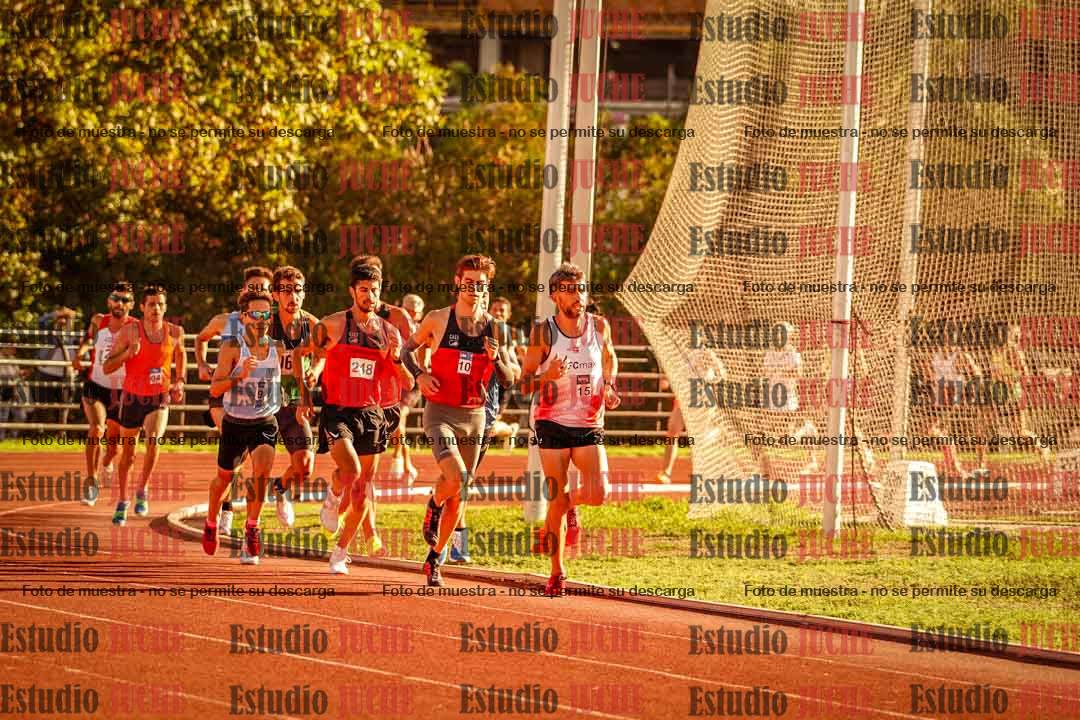 Fotos de los 3000 m llanos de varones