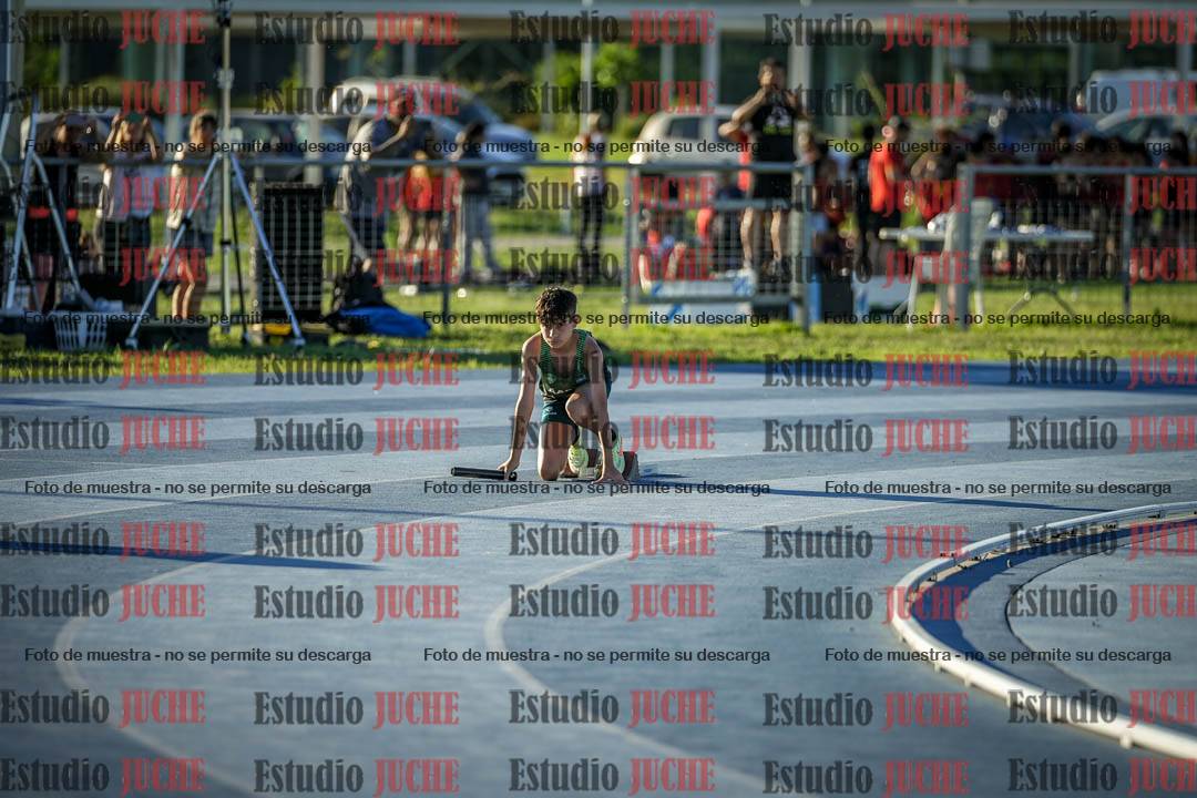 Fotos de las Postas 5x80 m de mujeres y varones