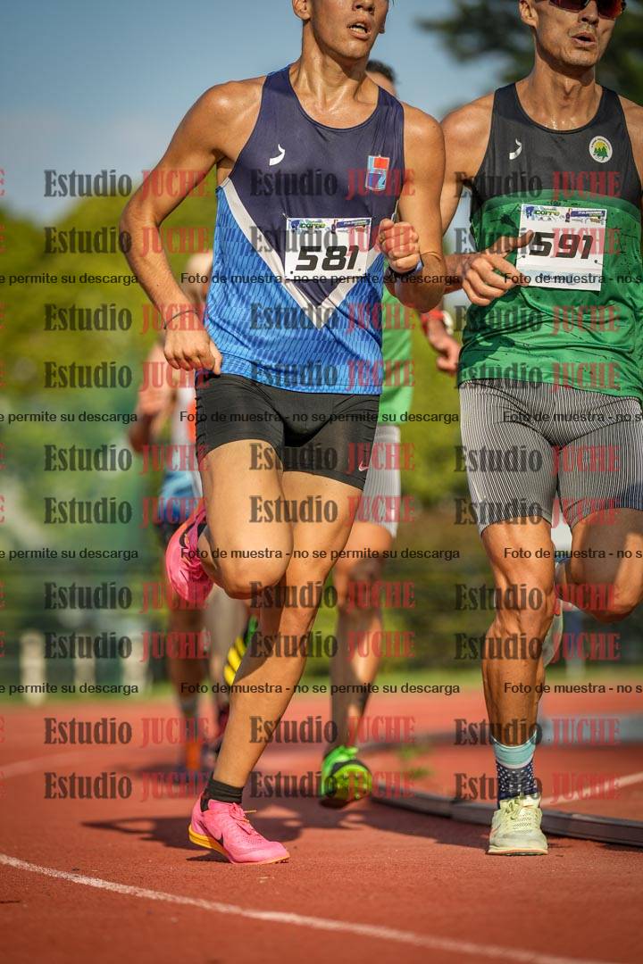 Fotos de los 3000 m llanos de varones