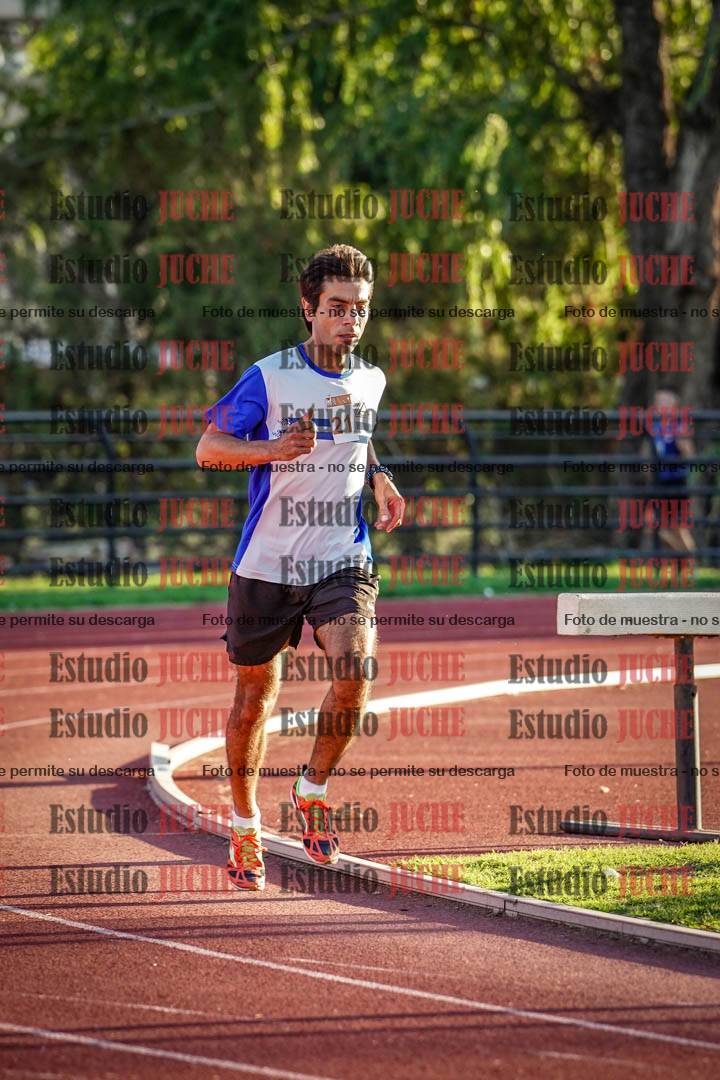 Fotos de los 3000 m llanos de varones