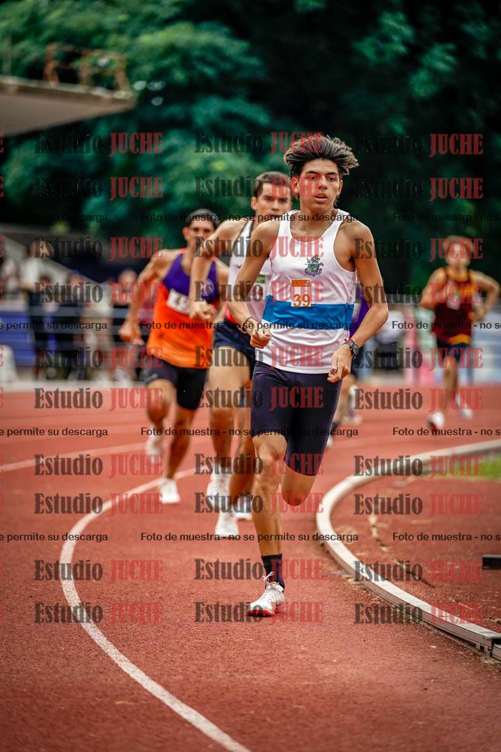 Fotos de los 800 m de varones