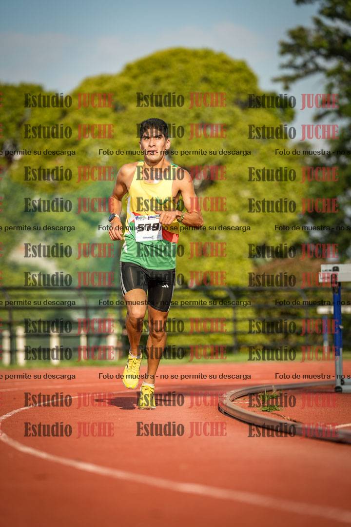 Fotos de los 3000 m llanos de varones