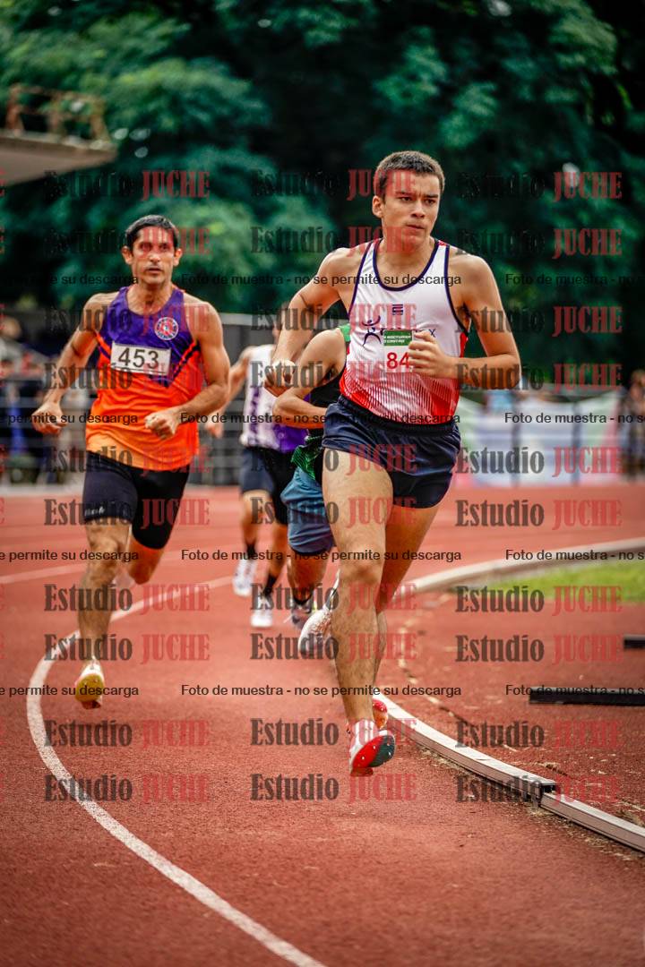 Fotos de los 800 m de varones
