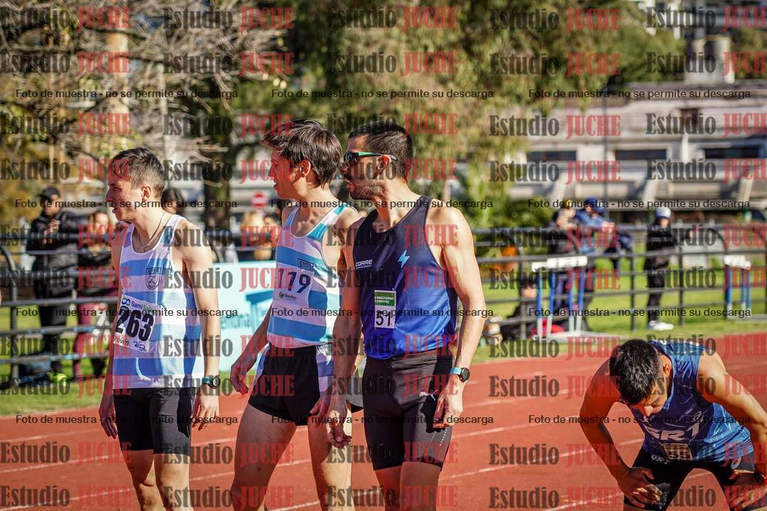 Fotos de los 3000 m llanos de varones