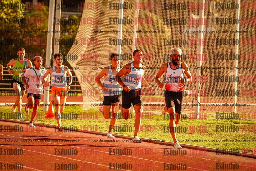 Fotos de los 3000 m llanos de varones