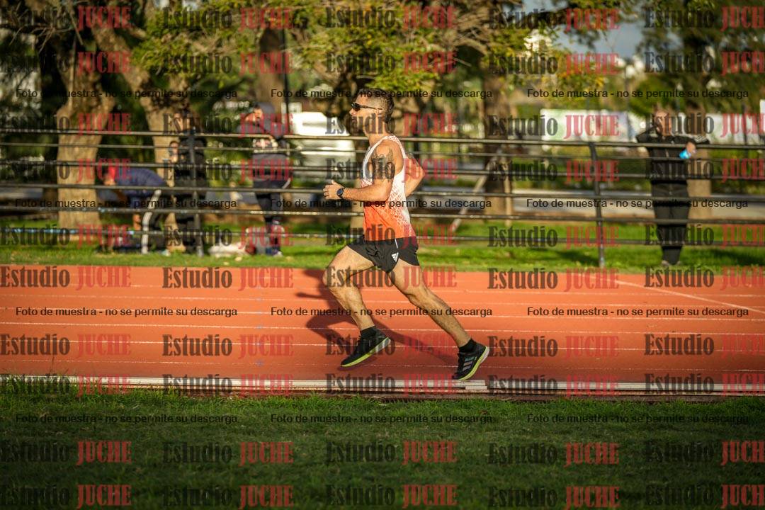 Fotos de los 3000 m llanos de varones