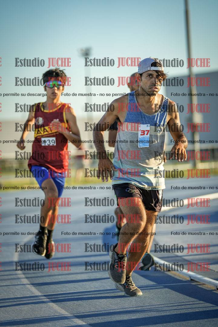 Fotos de los 1500 m llanos de varones
