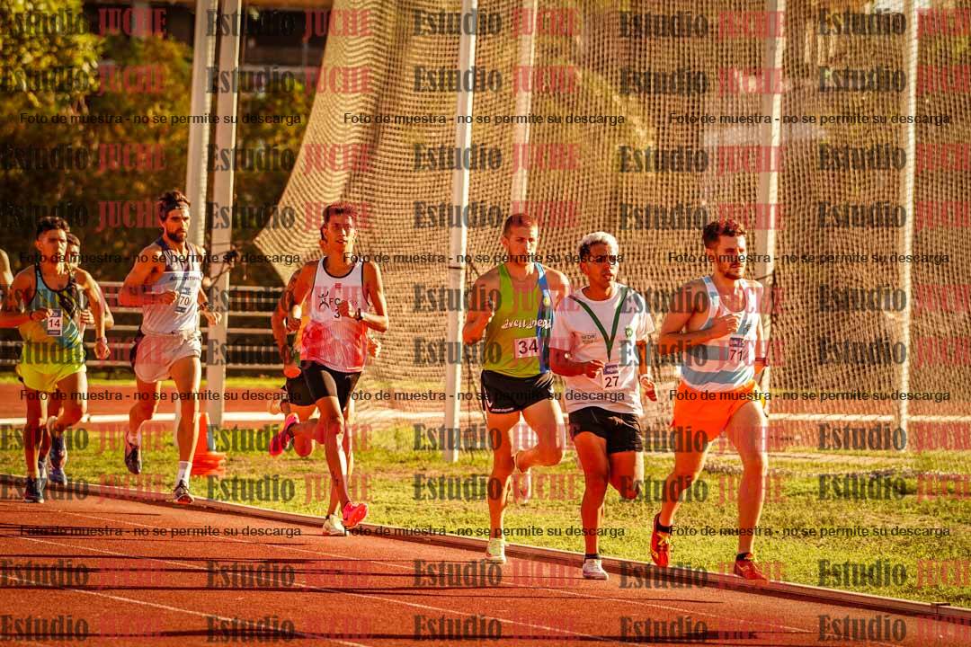 Fotos de los 3000 m llanos de varones