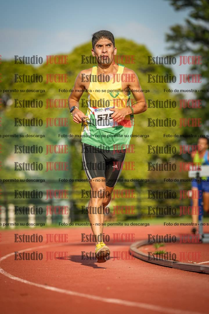 Fotos de los 3000 m llanos de varones