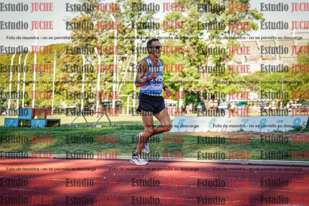Fotos de los 3000 m llanos de varones
