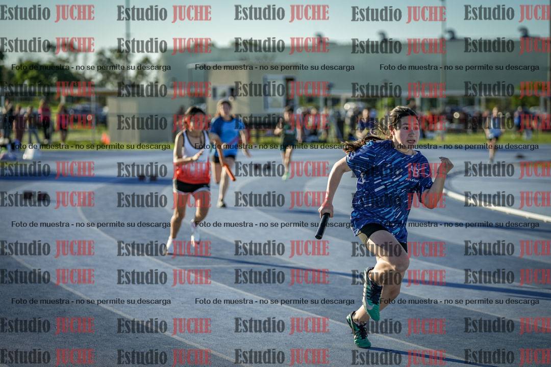 Fotos de las Postas 5x80 m de mujeres y varones