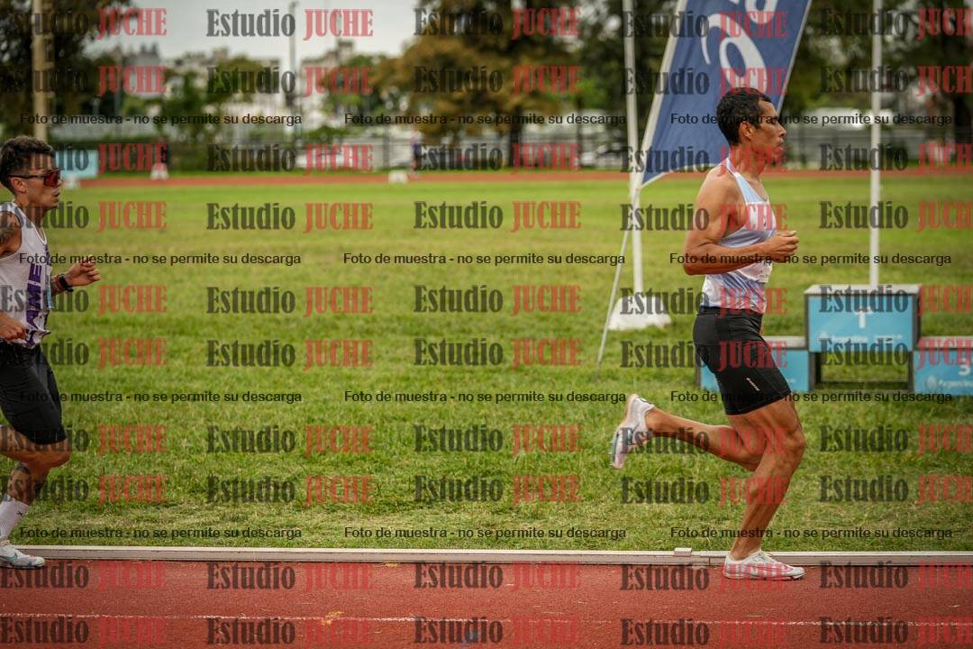 Fotos de los 3000 m llanos de varones