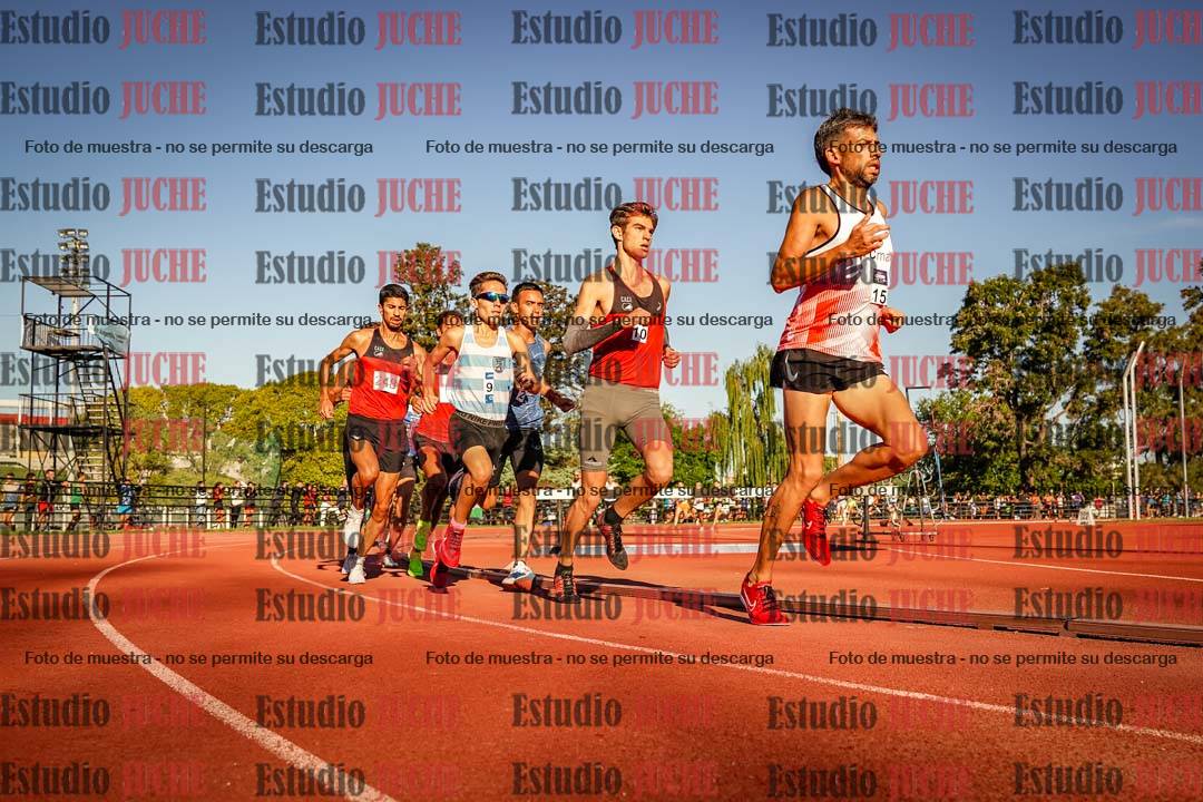Fotos de los 3000 m llanos de varones