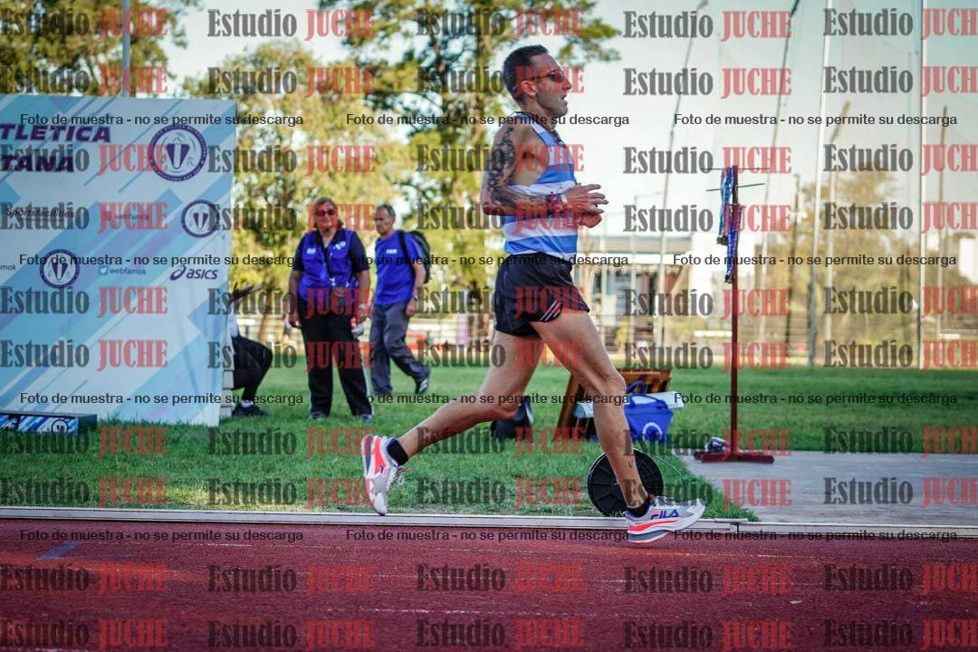 Fotos de los 3000 m llanos de varones