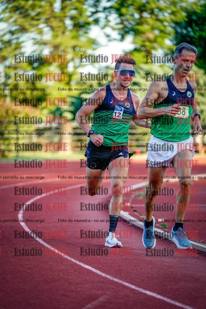 Fotos de los 3000 m llanos de varones