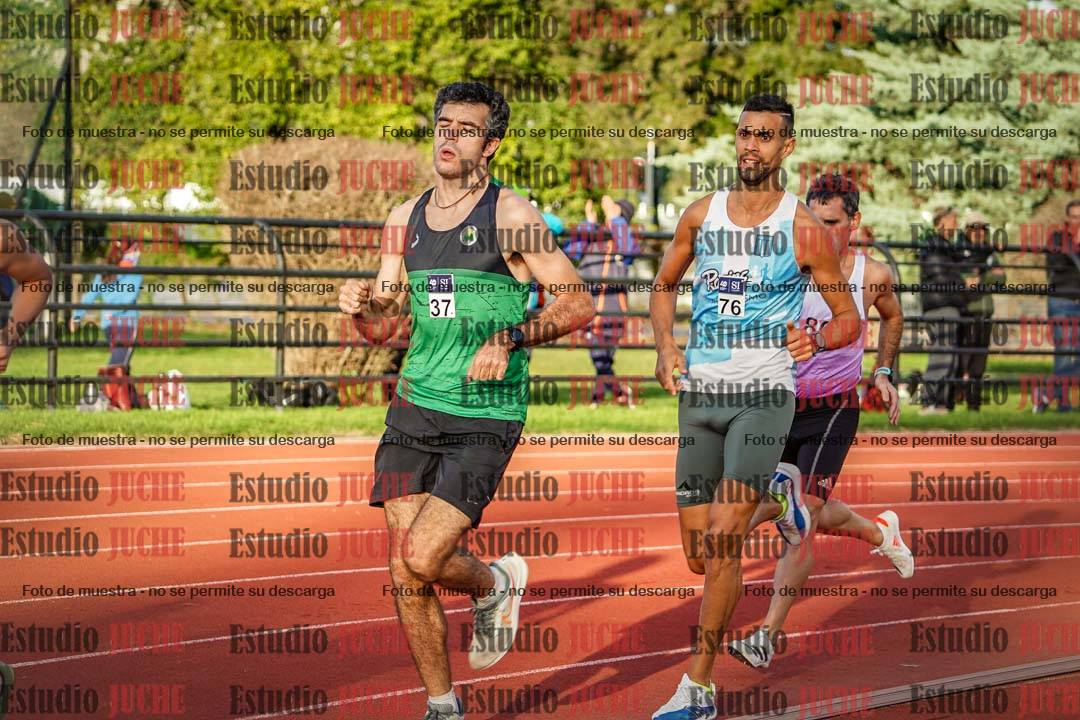 Fotos de los 3000 m llanos de varones