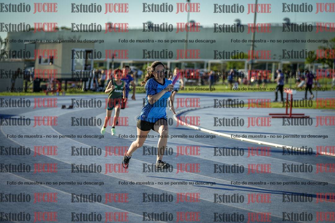 Fotos de las Postas 5x80 m de mujeres y varones