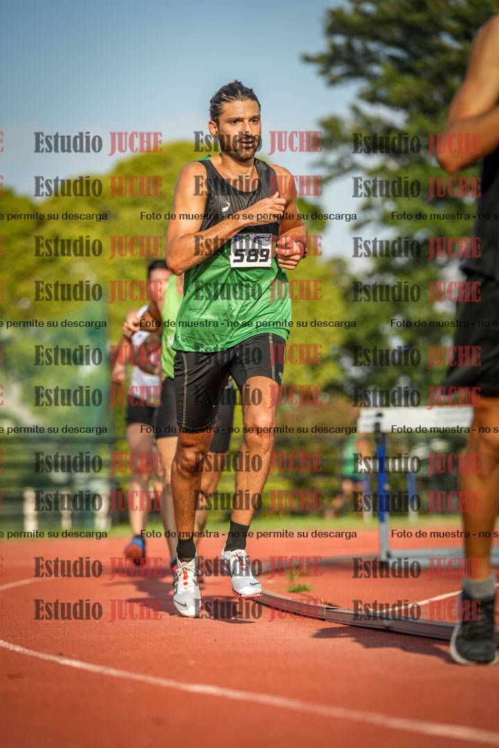 Fotos de los 3000 m llanos de varones