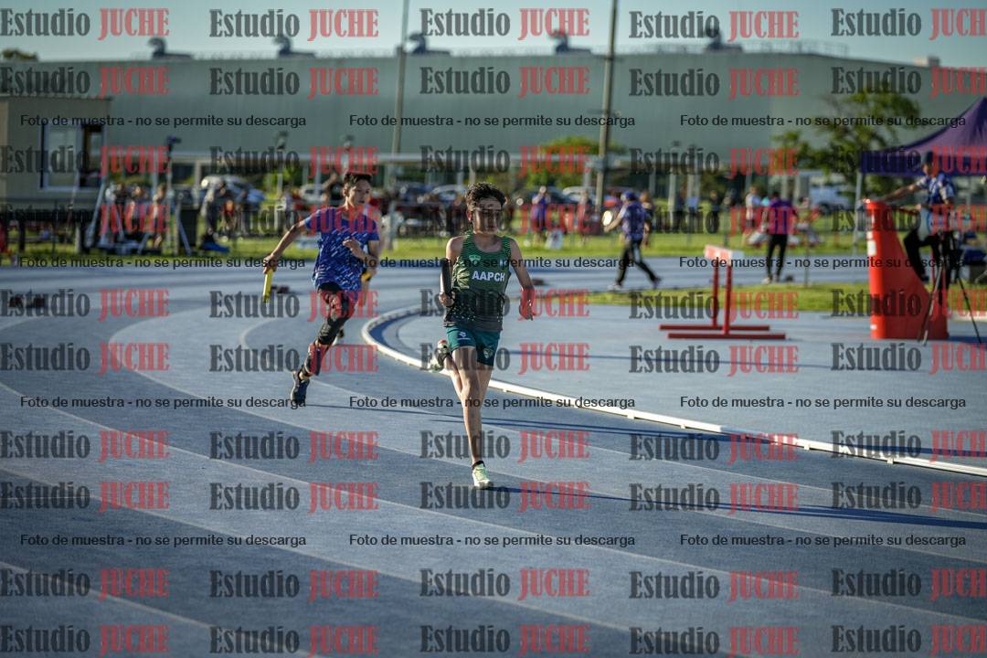Fotos de las Postas 5x80 m de mujeres y varones