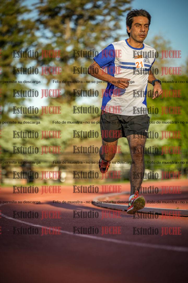 Fotos de los 3000 m llanos de varones