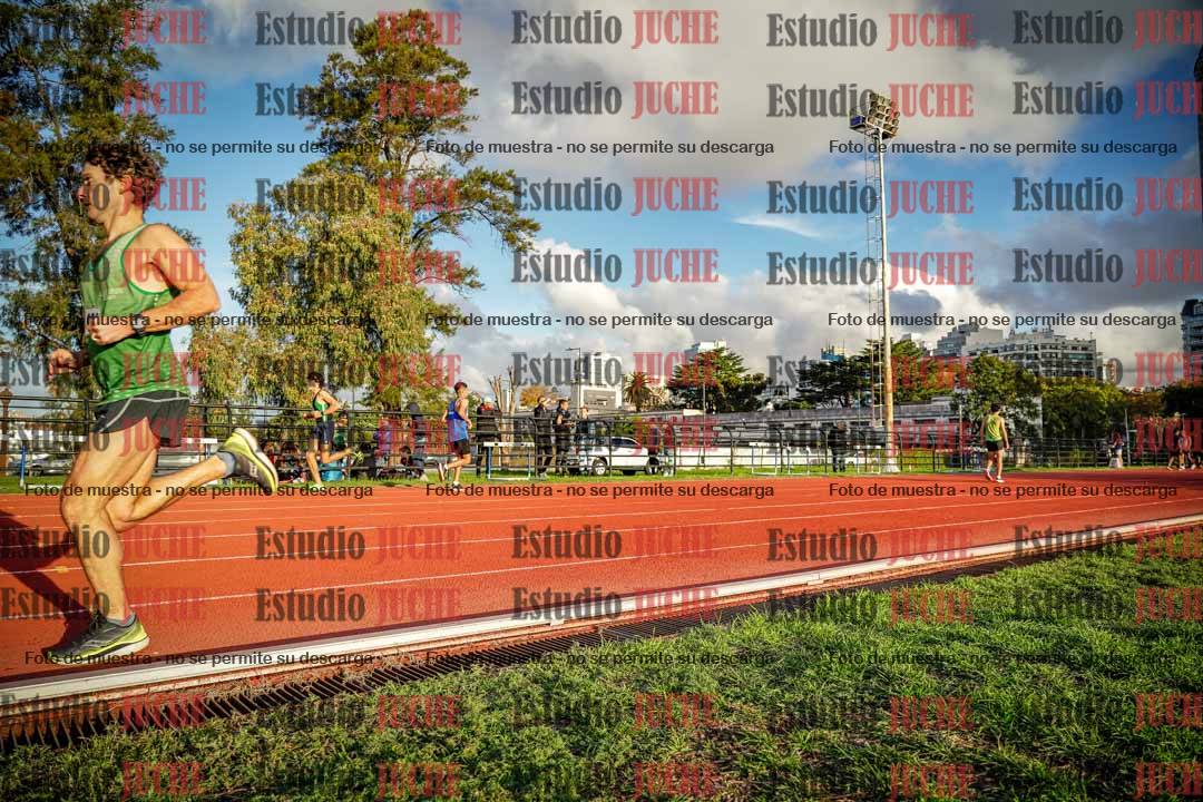 Fotos de los 3000 m llanos de varones