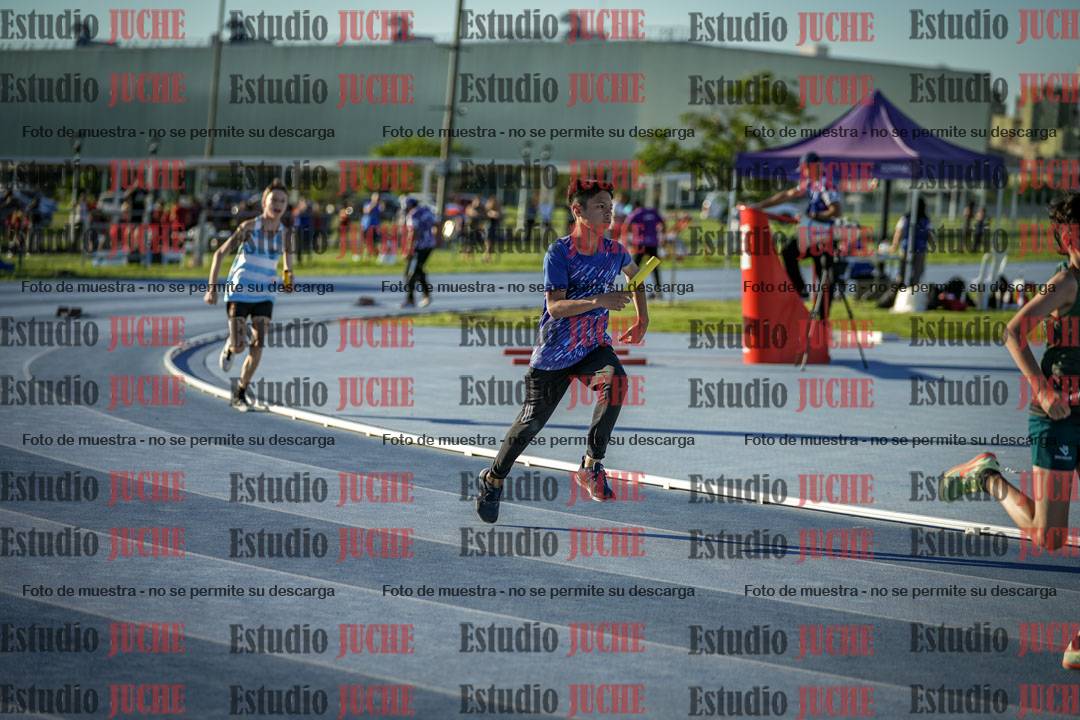 Fotos de las Postas 5x80 m de mujeres y varones