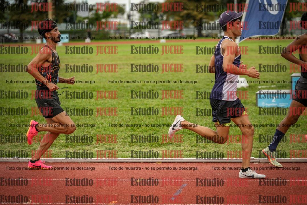 Fotos de los 3000 m llanos de varones