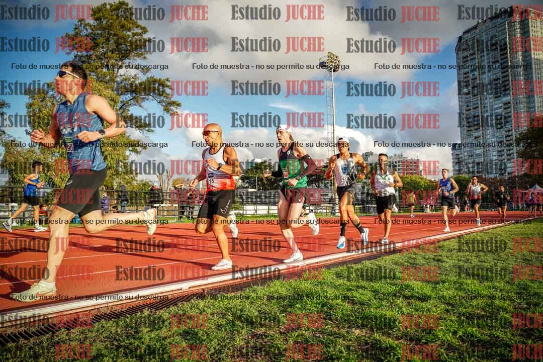 Fotos de los 3000 m llanos de varones