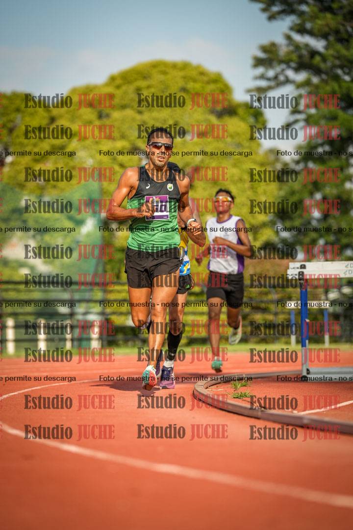 Fotos de los 3000 m llanos de varones