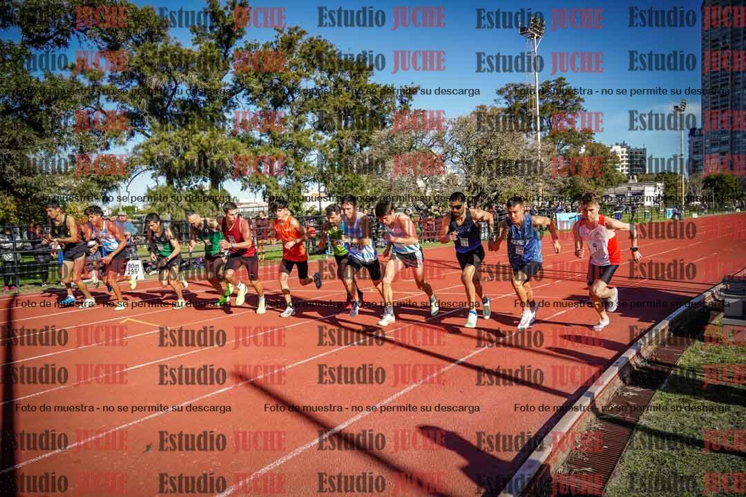 Fotos de los 3000 m llanos de varones