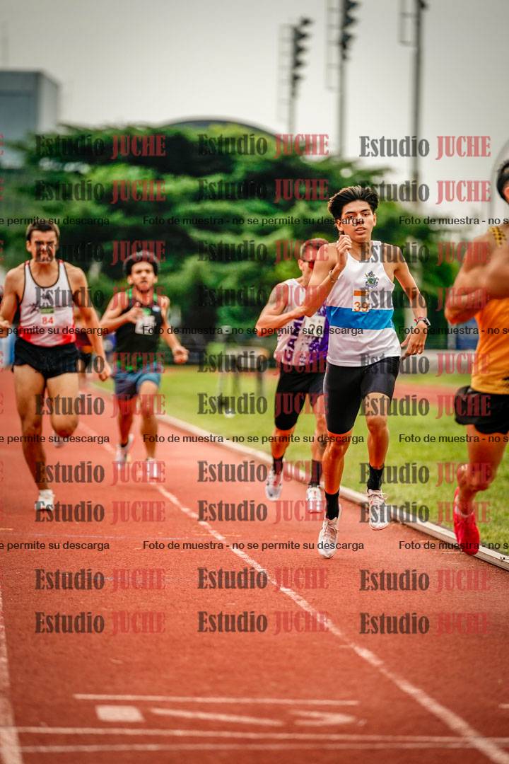 Fotos de los 800 m de varones