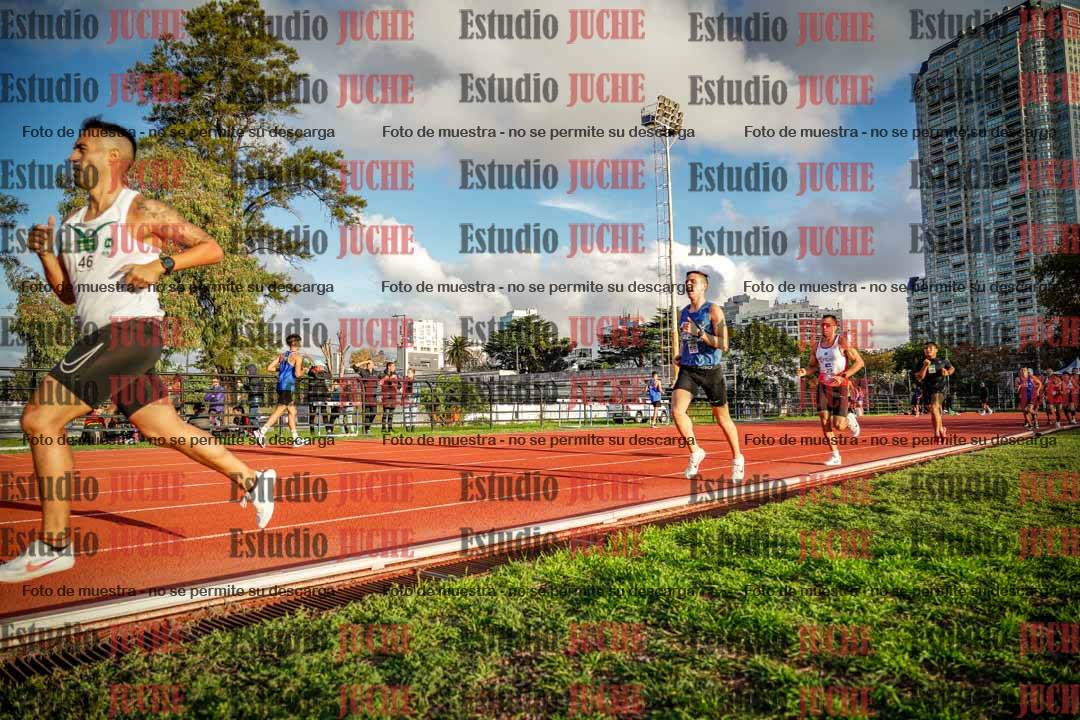 Fotos de los 3000 m llanos de varones