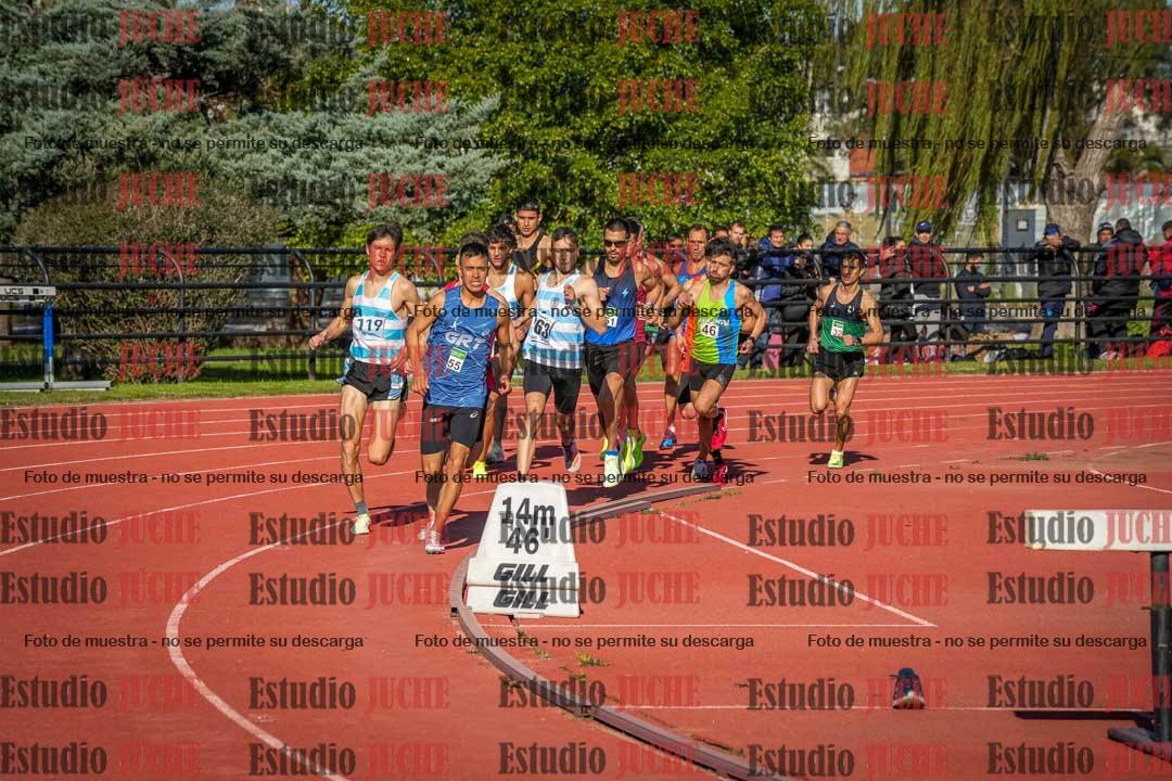 Fotos de los 3000 m llanos de varones
