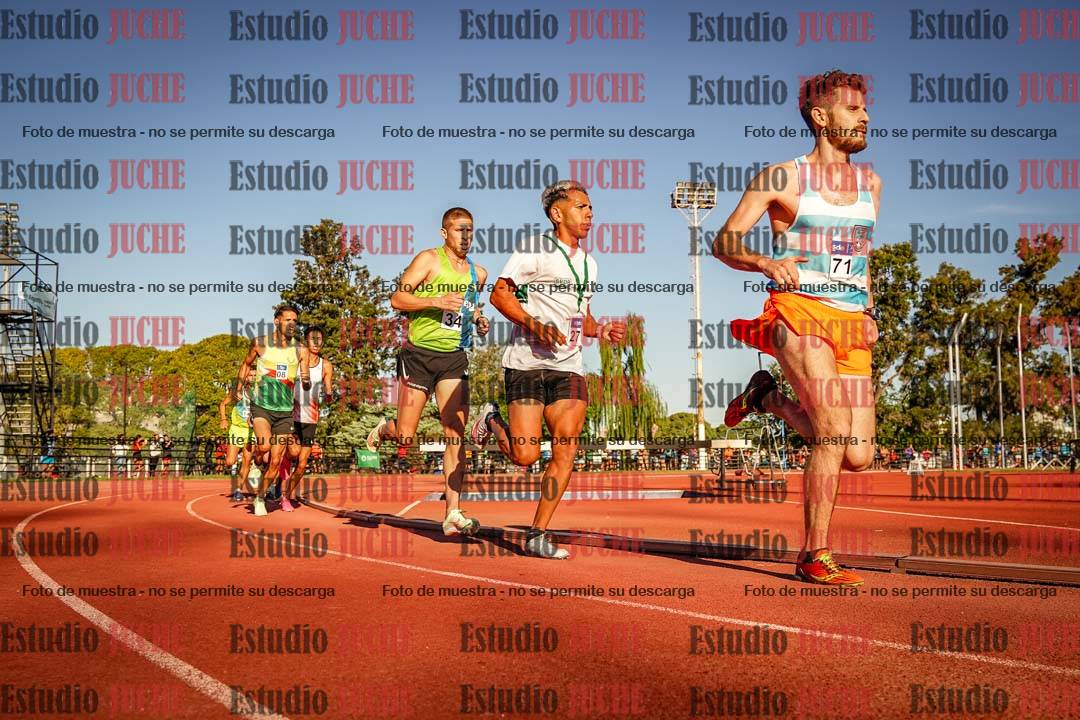 Fotos de los 3000 m llanos de varones