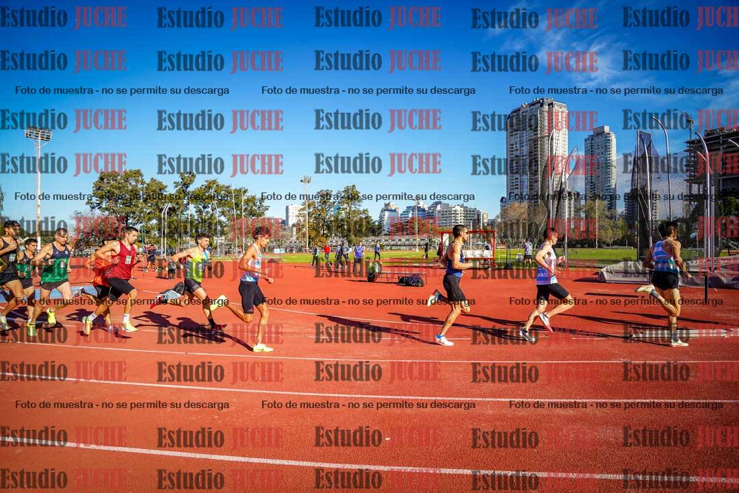 Fotos de los 3000 m llanos de varones