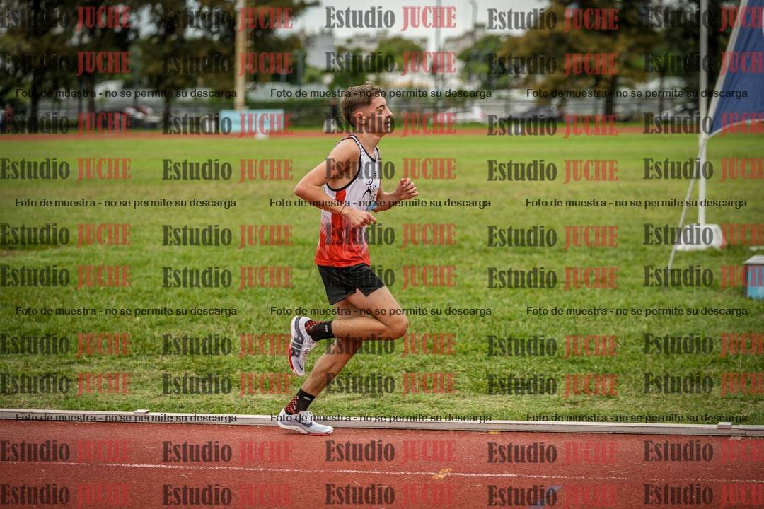 Fotos de los 3000 m llanos de varones