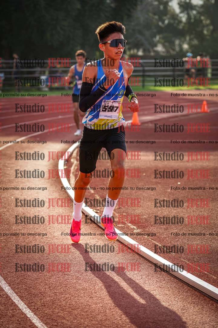 Fotos de los 3000 m llanos de varones