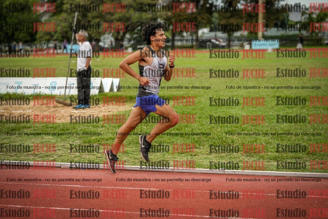 Fotos de los 3000 m llanos de varones
