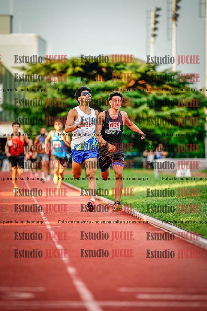Fotos de los 1500 m llanos de varones