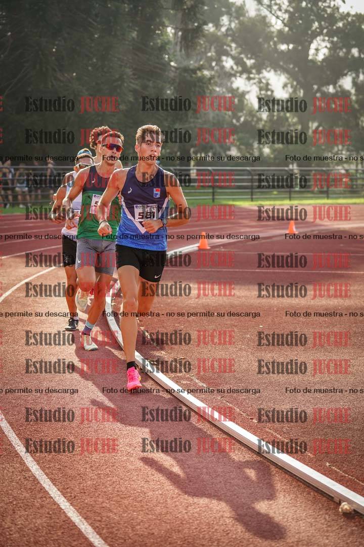 Fotos de los 3000 m llanos de varones