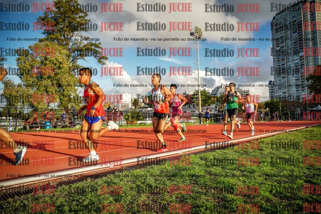 Fotos de los 3000 m llanos de varones