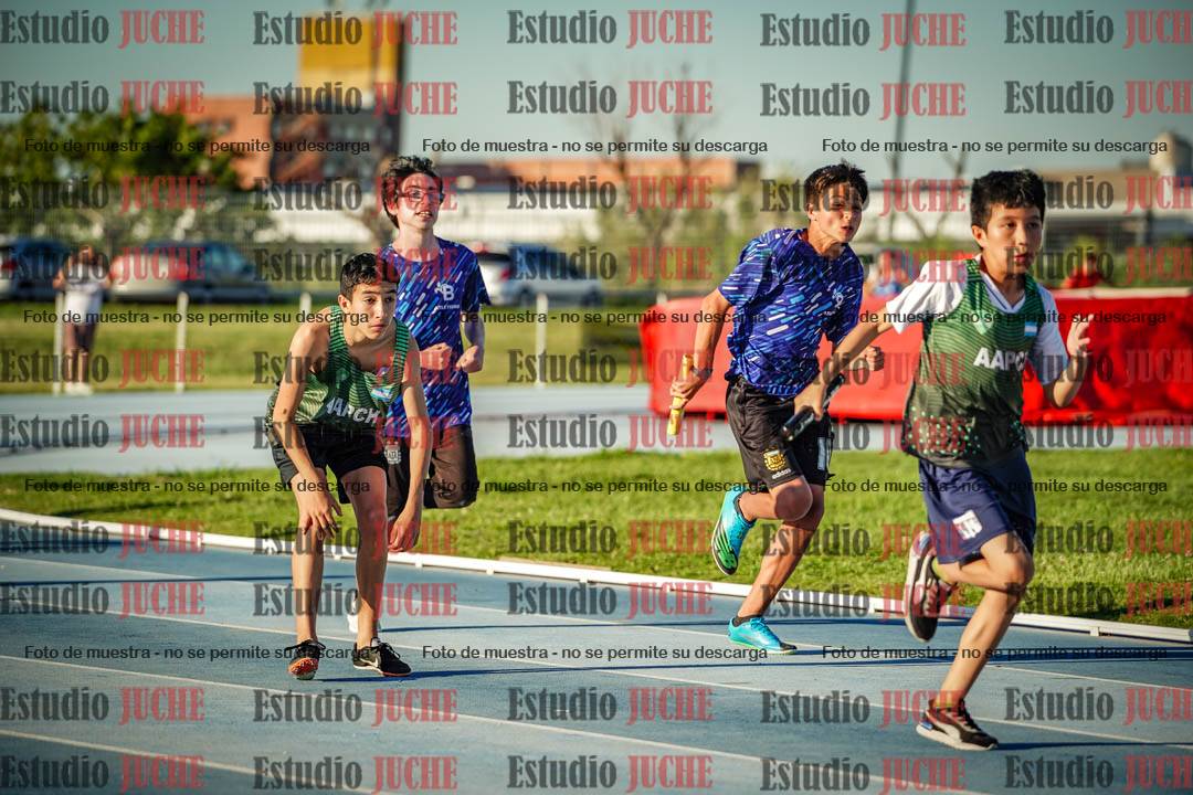 Fotos de las Postas 5x80 m de mujeres y varones
