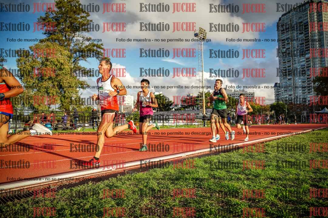 Fotos de los 3000 m llanos de varones