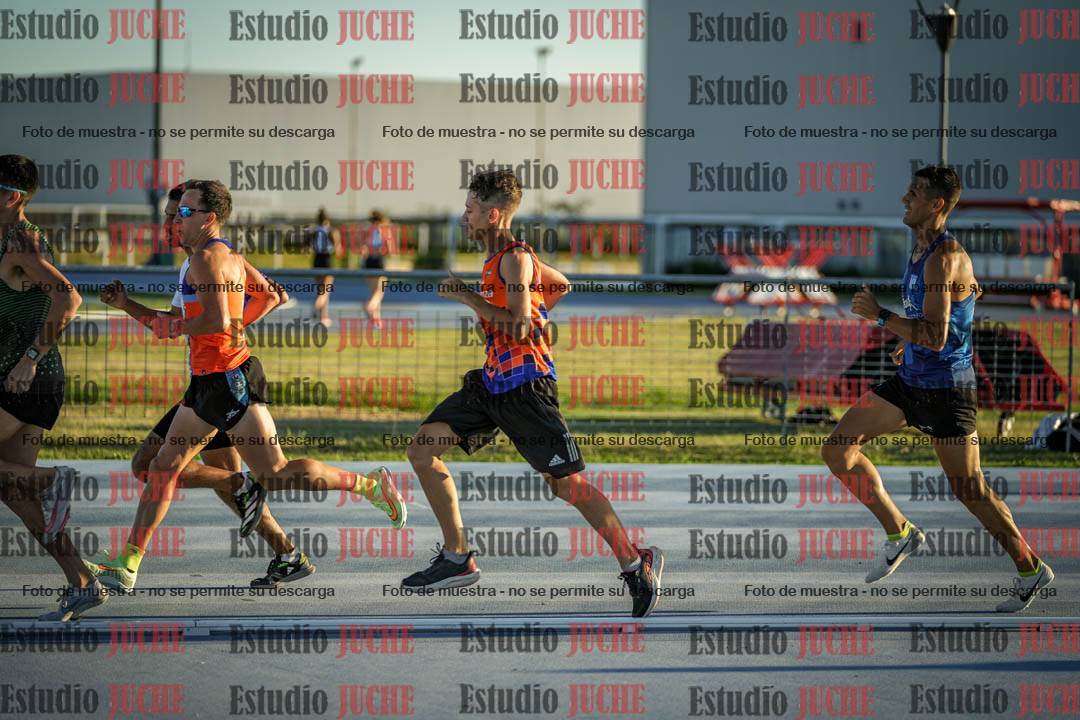 Fotos de los 1500 m llanos de varones