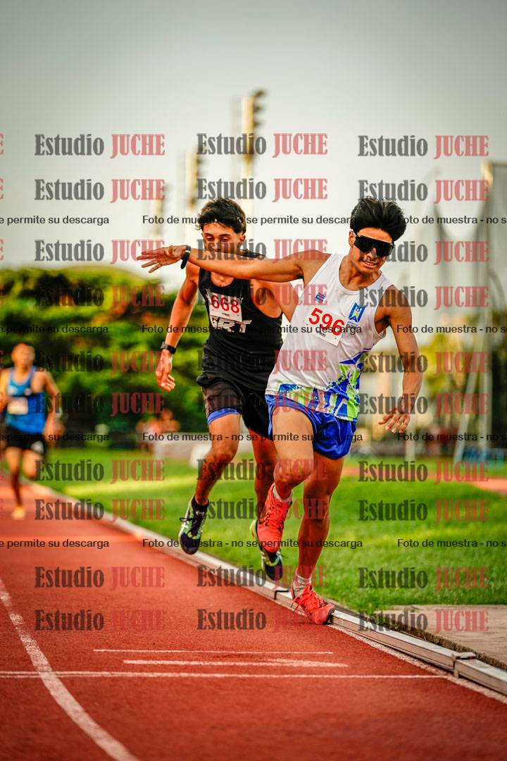 Fotos de los 1500 m llanos de varones